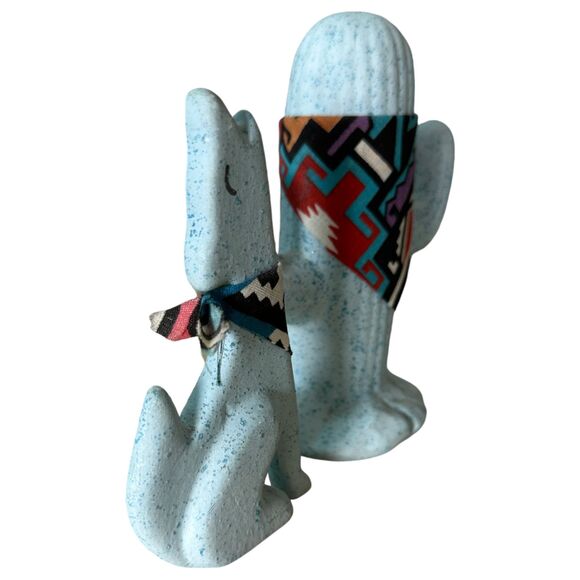 Southwest Southwestern Howling Coyote Cactus Ceramic Figurines Set of 2 - Picture 2 of 5